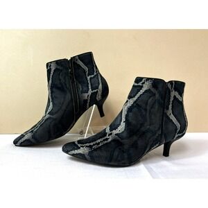 Vaneli Taima Velvet Ankle Boot Gray Black Snake Pattern Pointed Toe 2" Heel 9.5